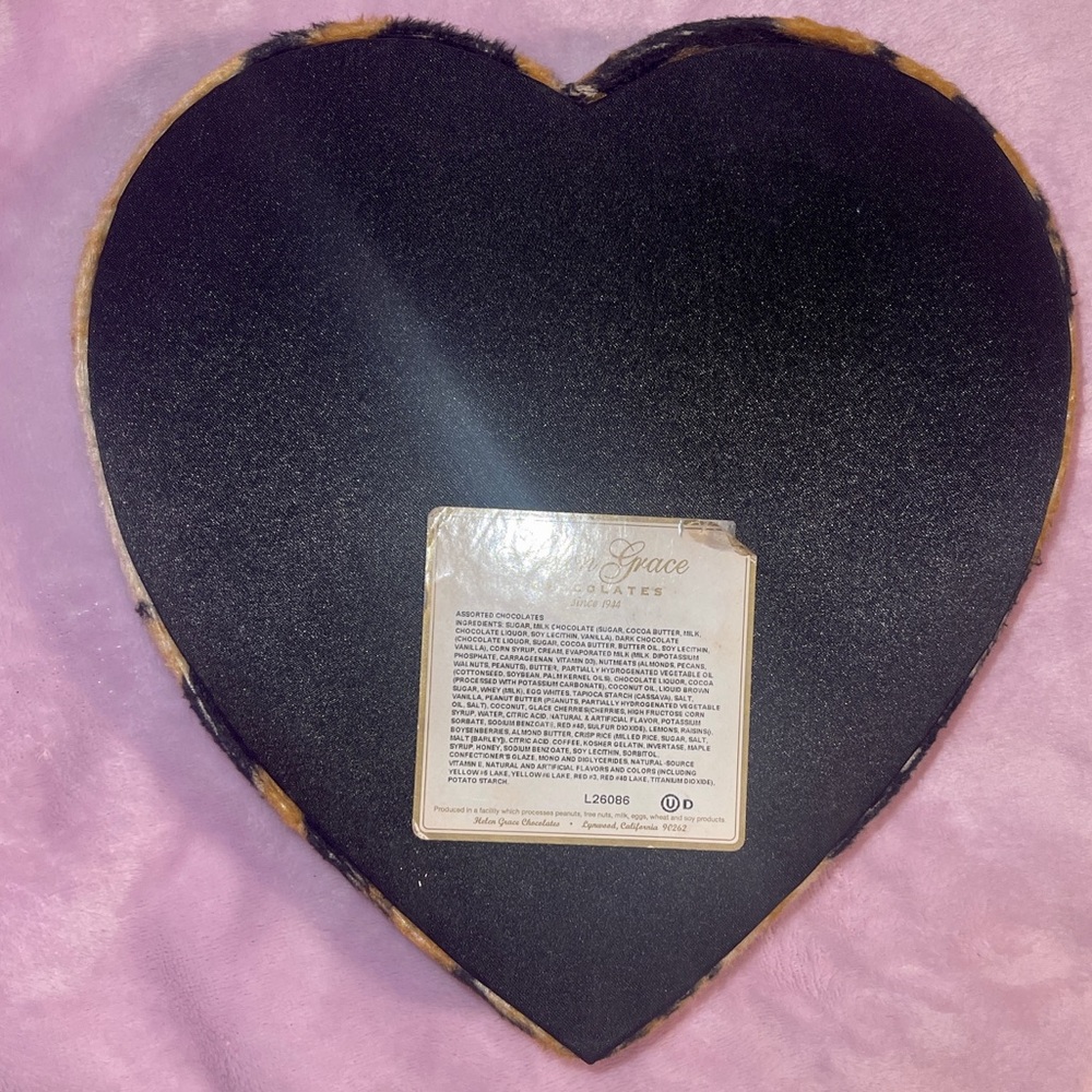 Fuzzy Leopard Print Heart Shaped Candy Storage Box - Picture 2 of 5